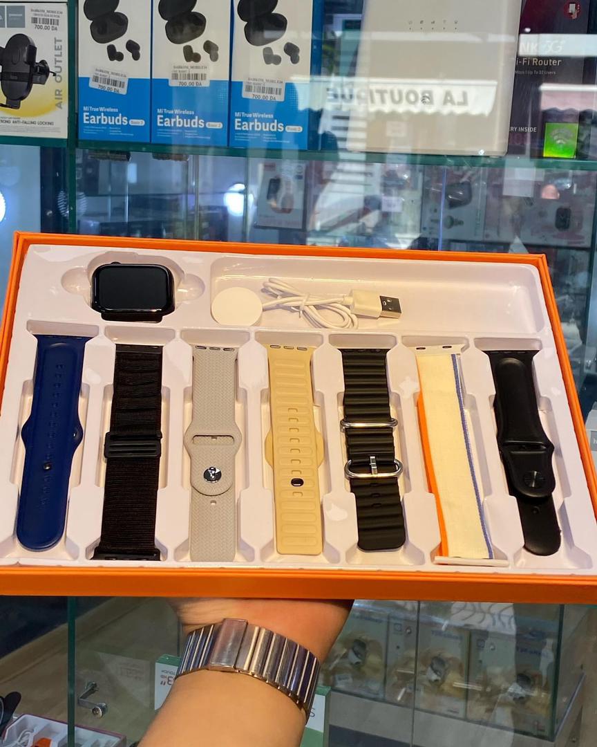 ساعة ذكية 7 في 1 + airpods M10